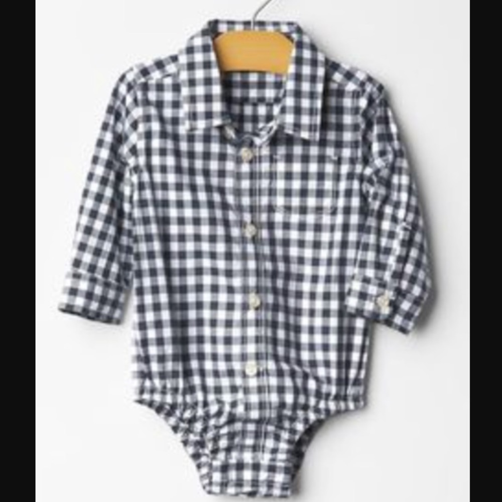 Gap button up onesie 18-24 mo